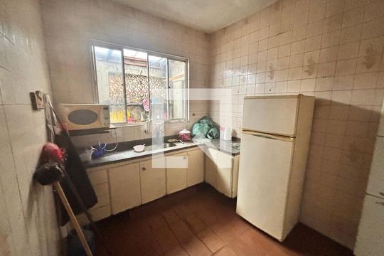 Cozinha de casa para alugar com 3 quartos, 125m² em Jardim Maria Estela, São Paulo
