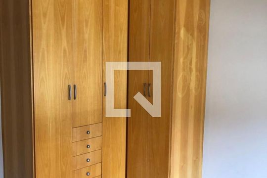 Quarto de casa de condomínio para alugar com 3 quartos, 170m² em Jardim Leonor Mendes de Barros, São Paulo