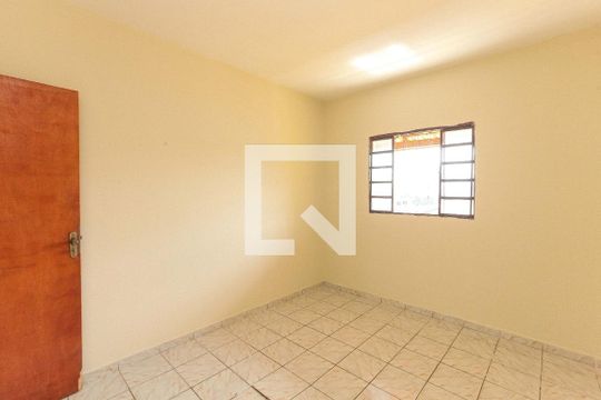 Quarto de casa para alugar com 3 quartos, 360m² em Milionários, Belo Horizonte