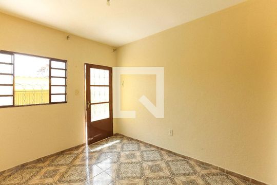 Sala de casa para alugar com 3 quartos, 360m² em Milionários, Belo Horizonte