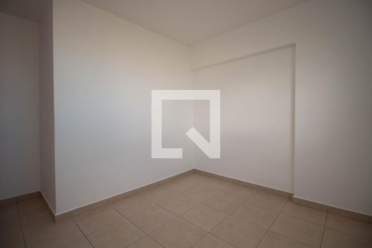 Quarto 2 de apartamento à venda com 2 quartos, 50m² em Qi 24, Brasília
