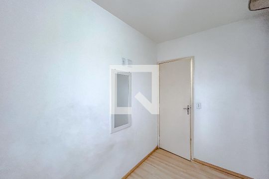 Quarto 1 de apartamento para alugar com 2 quartos, 48m² em Penha de França, São Paulo