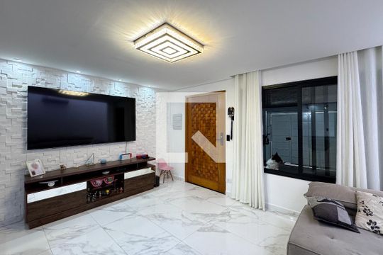 Casa à venda com 3 quartos, 240m² em Anchieta, São Bernardo do Campo