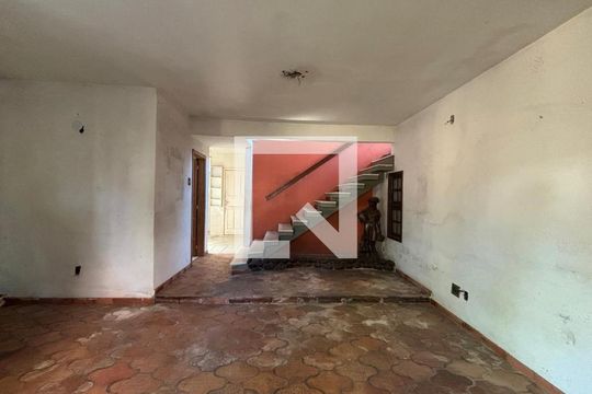 Casa à venda com 2 quartos, 190m² em Morro do Espelho, São Leopoldo