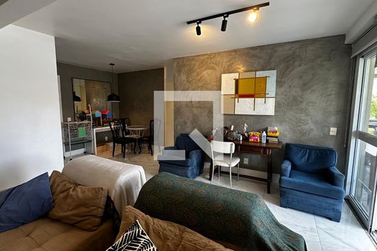 Sala de apartamento para alugar com 2 quartos, 105m² em Barra da Tijuca, Rio de Janeiro