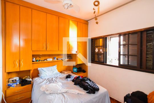 Quarto 1 de casa para alugar com 4 quartos, 676m² em Parque Continental, Guarulhos