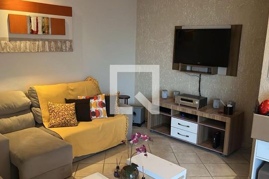 Sala de casa para alugar com 4 quartos, 217m² em Jardim Garcia, Campinas