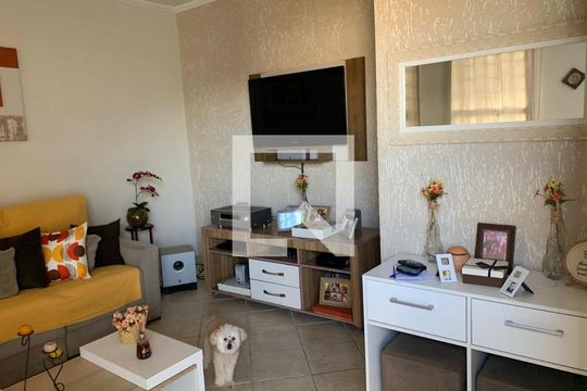 Sala de casa para alugar com 4 quartos, 217m² em Jardim Garcia, Campinas