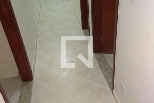 Corredor de casa para alugar com 4 quartos, 217m² em Jardim Garcia, Campinas