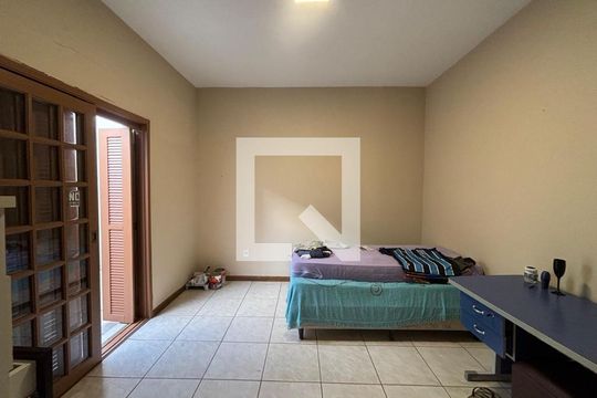 Casa à venda com 3 quartos, 472m² em Padre Reus, São Leopoldo