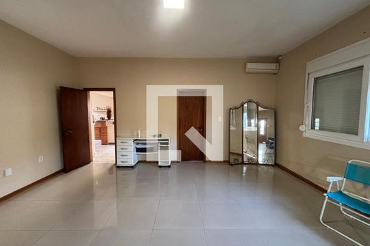 Casa à venda com 3 quartos, 472m² em Padre Reus, São Leopoldo
