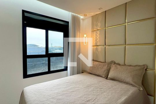 Quarto de kitnet/studio para alugar com 1 quarto, 30m² em Pinheiros, São Paulo