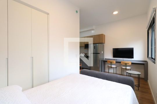 Sala/Quarto  de kitnet/studio para alugar com 1 quarto, 24m² em Pompeia, São Paulo