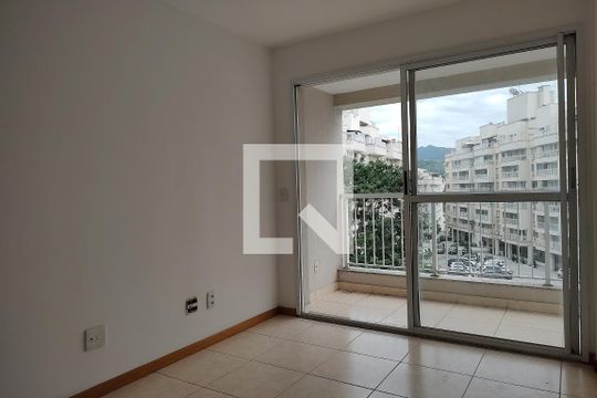 Sala de apartamento à venda com 3 quartos, 82m² em Taquara, Rio de Janeiro