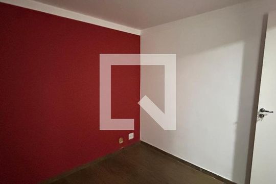 Quarto 1 de casa para alugar com 6 quartos, 252m² em Jardim Rosa de Franca, Guarulhos