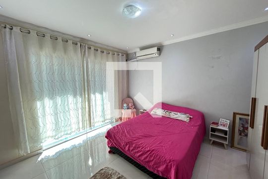 Quarto 1 de casa de condomínio à venda com 3 quartos, 128m² em Vila Valqueire, Rio de Janeiro