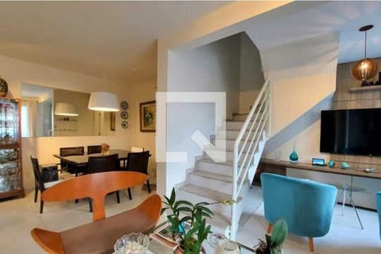 Sala de apartamento para alugar com 4 quartos, 166m² em Trindade, Florianópolis