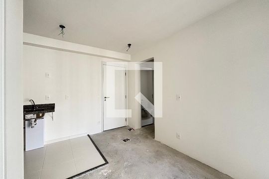Sala/Cozinha de apartamento à venda com 2 quartos, 42m² em Campo Belo, São Paulo