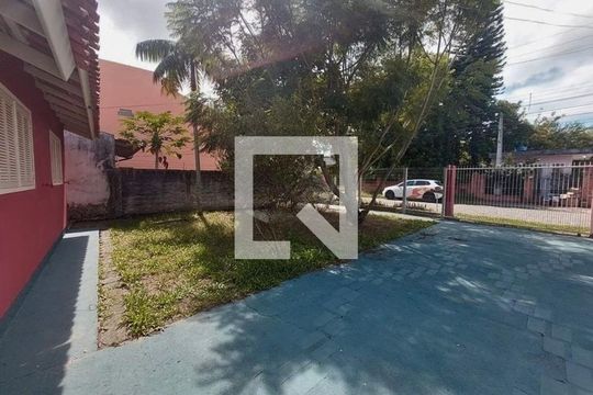 Área externa de casa para alugar com 2 quartos, 55m² em Morro das Pedras, Florianópolis