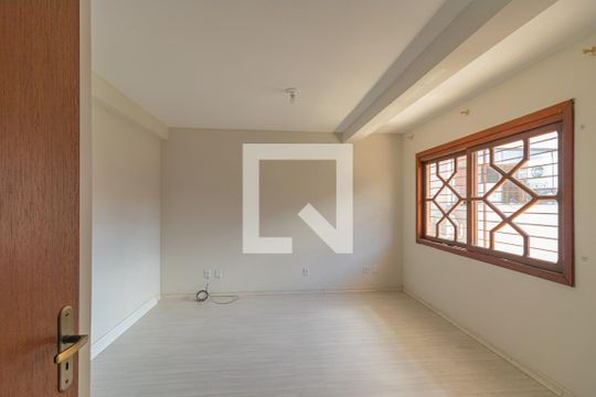 Quarto 1 de casa para alugar com 3 quartos, 150m² em Fátima, Canoas