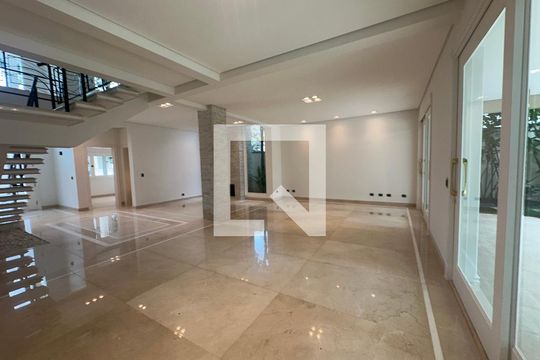 Sala de casa de condomínio à venda com 4 quartos, 500m² em Alphaville Residencial Um, Barueri