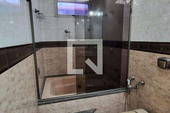 Casa à venda com 4 quartos, 360m² em Santa Terezinha, Belo Horizonte