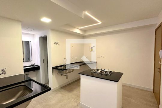 Sala/cozinha de apartamento para alugar com 1 quarto, 49m² em Jardim Botânico, Rio de Janeiro