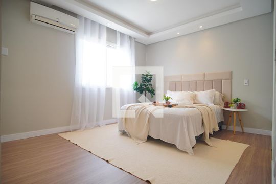 Suíte de casa à venda com 4 quartos, 388m² em Pinheiro, São Leopoldo