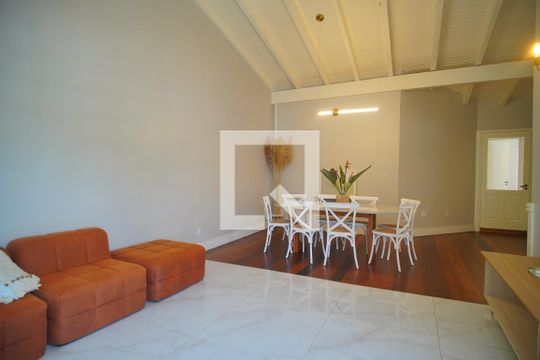 Sala de casa à venda com 4 quartos, 388m² em Pinheiro, São Leopoldo