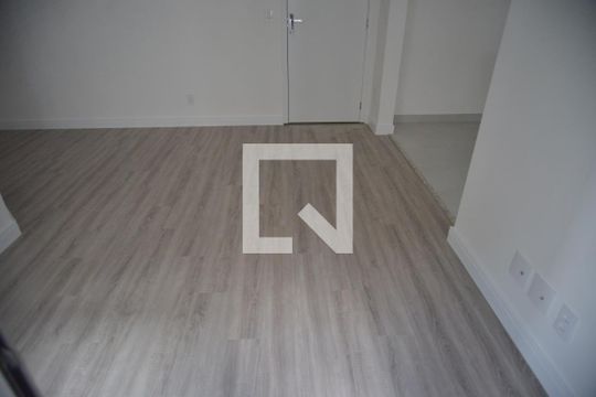 Sala de apartamento à venda com 1 quarto, 40m² em Vila Sao Pedro, Santo André