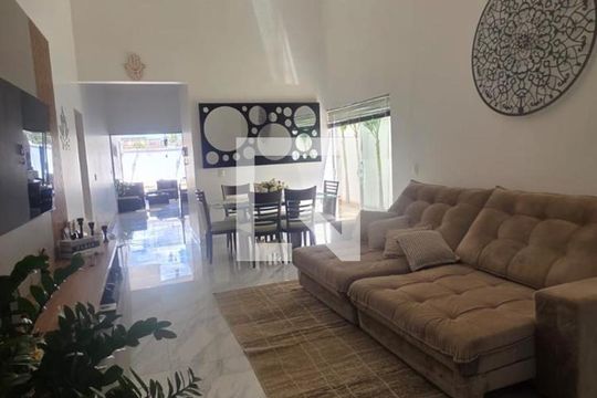 Sala de casa de condomínio para alugar com 3 quartos, 160m² em Shopping Park, Uberlândia