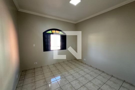 Quarto 1 de casa à venda com 2 quartos, 150m² em Vila Pindorama, Barueri