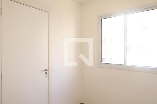 Quarto 1 de apartamento à venda com 2 quartos, 34m² em Guaianazes, São Paulo