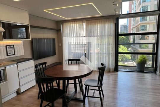 Sala de apartamento para alugar com 1 quarto, 50m² em Vila Nova Conceição, São Paulo