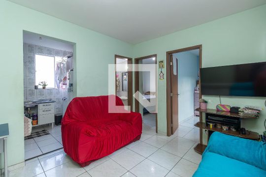 Apartamento à venda com 2 quartos, 45m² em Heliópolis, Belo Horizonte