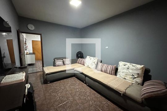 Casa para alugar com 2 quartos, 250m² em Parque dos Camargos, Barueri