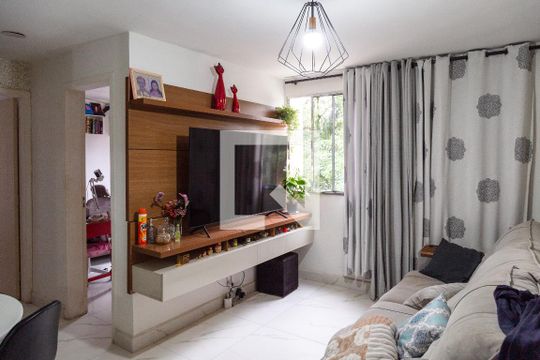 Apartamento à venda com 2 quartos, 44m² em Vila Galvão, Guarulhos