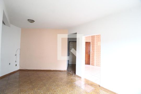 Apartamento para alugar com 3 quartos, 97m² em Cazeca, Uberlândia