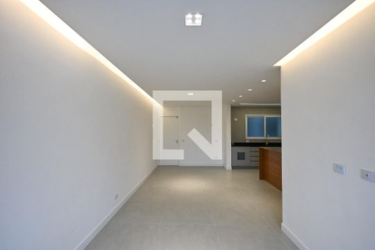 Sala de apartamento à venda com 3 quartos, 100m² em Vila Progredior, São Paulo