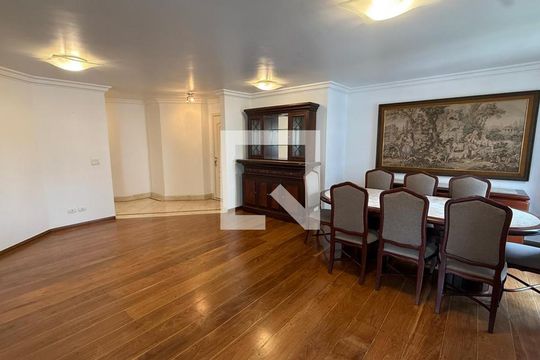 Sala de apartamento à venda com 4 quartos, 146m² em Vila Olímpia, São Paulo
