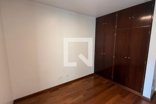 Quarto de apartamento à venda com 4 quartos, 146m² em Vila Olímpia, São Paulo