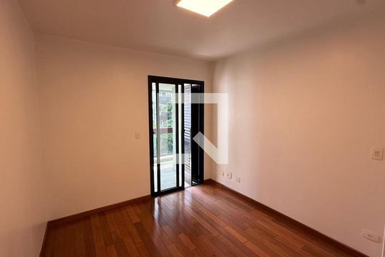 Quarto de apartamento à venda com 4 quartos, 146m² em Vila Olímpia, São Paulo