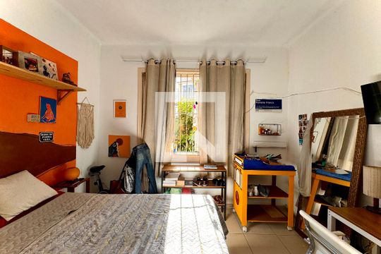 Quarto 1 de apartamento à venda com 2 quartos, 65m² em Santa Teresa, Rio de Janeiro