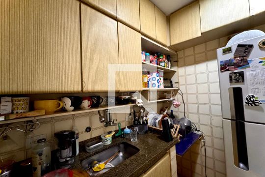 Cozinha de apartamento à venda com 2 quartos, 65m² em Santa Teresa, Rio de Janeiro