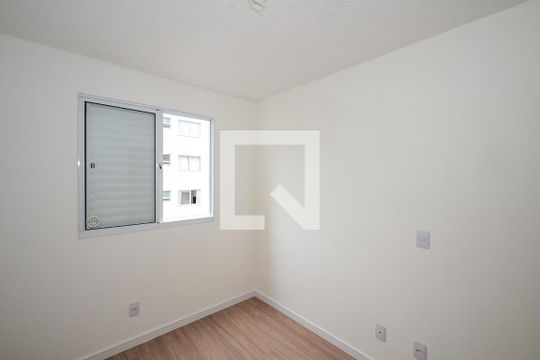 Quarto 1 de apartamento para alugar com 2 quartos, 44m² em Vila Suzana, São Paulo