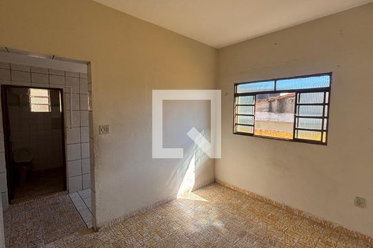 Sala de casa à venda com 4 quartos, 250m² em Jardim Silvana, Santo André