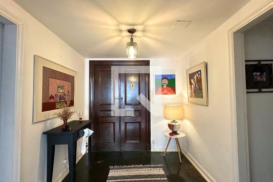 Corredor de apartamento à venda com 3 quartos, 164m² em Copacabana, Rio de Janeiro