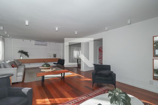 Sala de apartamento para alugar com 3 quartos, 342m² em Auxiliadora, Porto Alegre