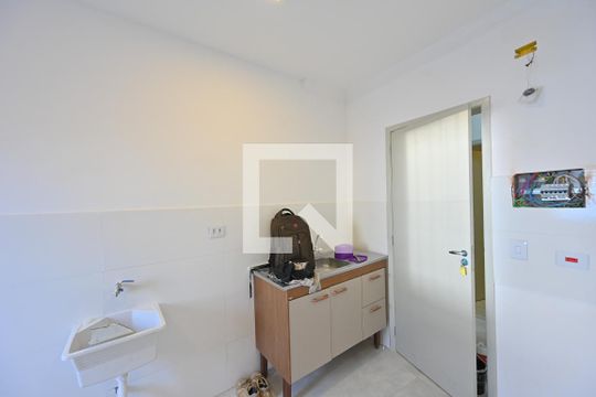 Cozinha/Lavanderia de kitnet/studio para alugar com 1 quarto, 16m² em Vila do Encontro, São Paulo