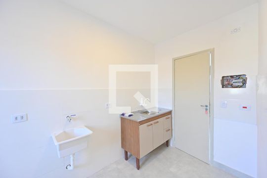 Cozinha/Lavanderia de kitnet/studio para alugar com 1 quarto, 16m² em Vila do Encontro, São Paulo
